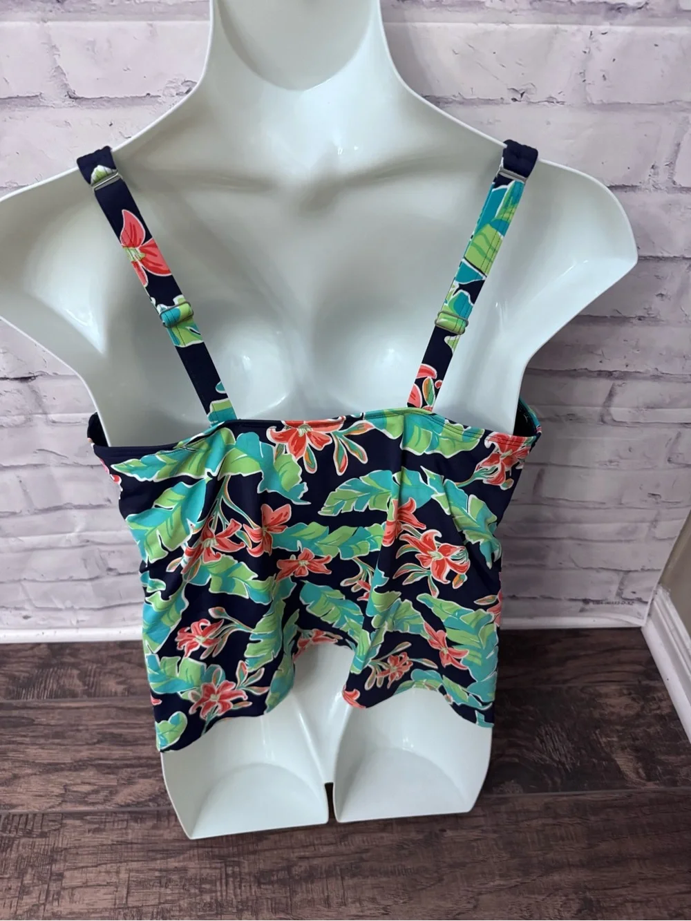 Lands' End 18W Mastectomy Tankini Top Blue Green Floral Swimsuit Modest
